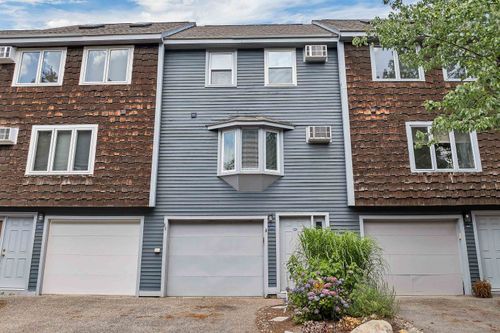 204 Valley West Way, Manchester, NH, 03102-3692 | Card Image