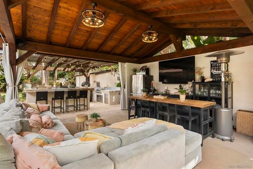 489 La Costa Ave, Encinitas, CA, 92024-1114 | Card Image