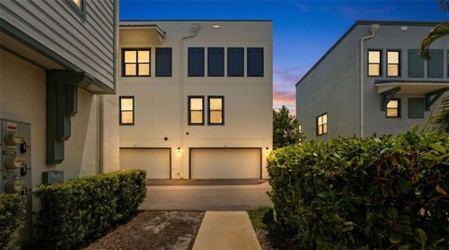 16-946 Highland Ave, DUNEDIN, FL, 34698-4915 | Card Image