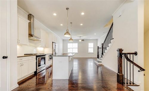 16 Lochurst Ln, Roswell, GA, 30076-2412 | Card Image
