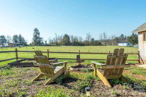 181 High Valley Estates Dr, Alexander, NC, 28701-8708 | Card Image
