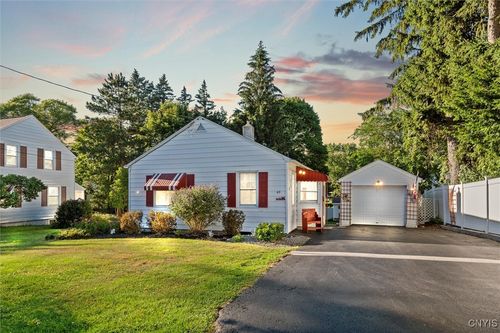 43 Standart Ave, Auburn, NY, 13021-1230 | Card Image