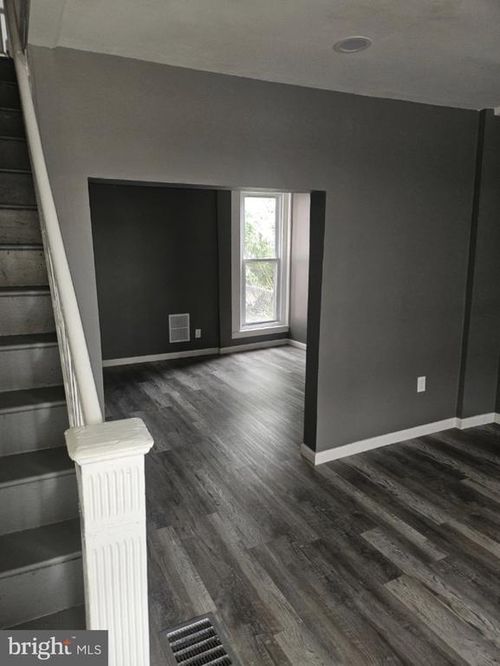 5554 Crowson St, PHILADELPHIA, PA, 19144-1302 | Card Image