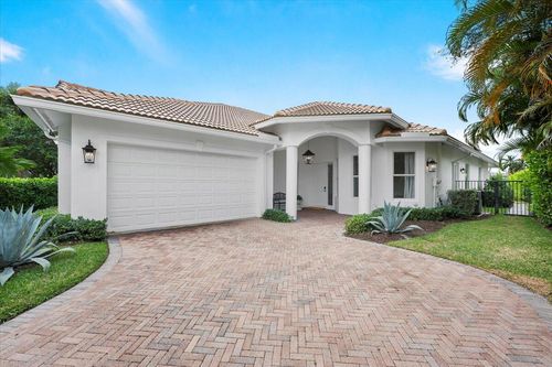 2951 Twin Oaks Way, Wellington, FL, 33414-7021 | Card Image