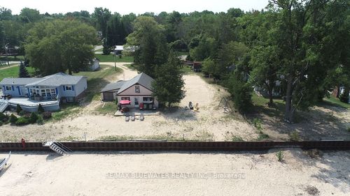 6290 William St, Lambton Shores, ON, N0N1J2 | Card Image