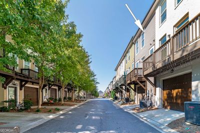 2185 Colvin Court Nw, Townhouse with 2 bedrooms, 2 bathrooms and 2 parking in Atlanta GA | Image 2