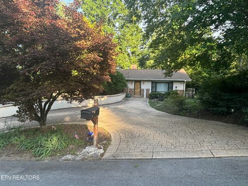 126 Westwood Dr, Clinton, TN, 37716-2112 | Card Image