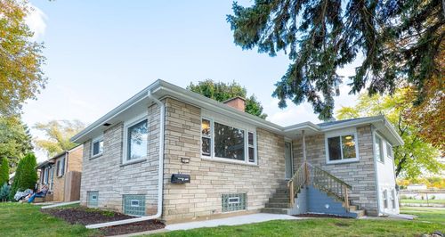 2701 4th Avenue, SOUTH MILWAUKEE, WI, 53172 | Card Image