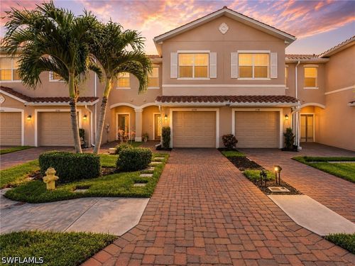 2722 Citrus St, NAPLES, FL, 34120-5357 | Card Image