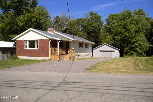 60 Center St, Covington Twp, PA, 18424-7811 | Card Image
