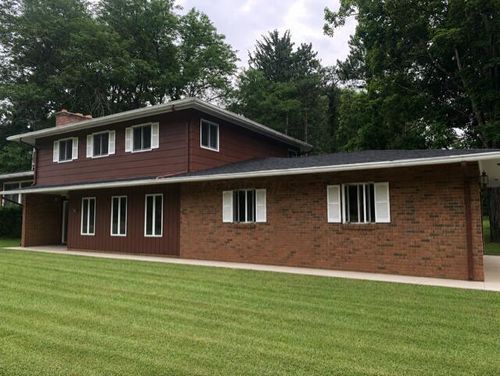 157 Spring Valley Dr, Granville, OH, 43023-1253 | Card Image