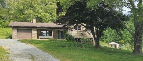 516 Cumberland Estates Rd, Cumberland Gap, TN, 37724-4139 | Card Image