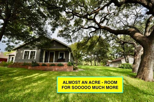 3003 Burleson Rd, Austin, TX, 78741-7218 | Card Image