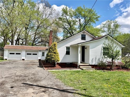 324 Bechtel Road, Leavittsburg, OH, 44430 | Card Image