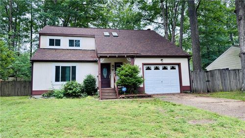316 Heacox Ln, Newport News, VA, 23608-1810 | Card Image