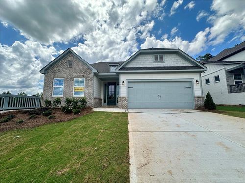 7040 Manchester Dr, Flowery Branch, GA, 30542-7407 | Card Image