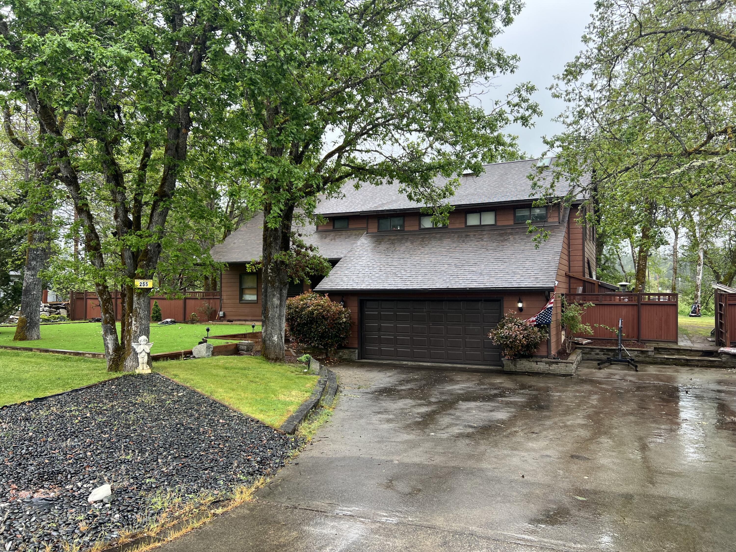 Residential in Merlin 4