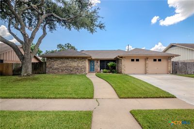 518 Santa Fe, House other with 4 bedrooms, 2 bathrooms and null parking in Victoria TX | Image 2