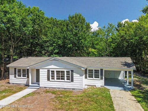 3513 Hemlock Ave, Moss Point, MS, 39563-4047 | Card Image