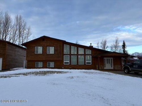 3860 N Westlake Ave, Palmer, AK, 99645-8864 | Card Image