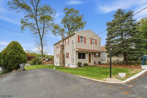 7 Willow St, Mount Arlington, NJ, 07856-1409 | Card Image