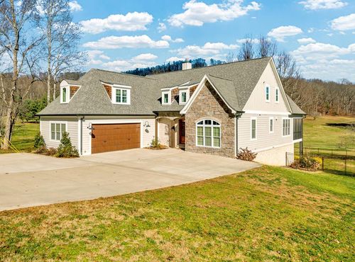 1671 Golf Ln, Livingston, TN, 38570-2112 | Card Image