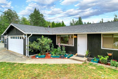 1171 E Agate Rd, Shelton, WA, 98584-8158 | Card Image