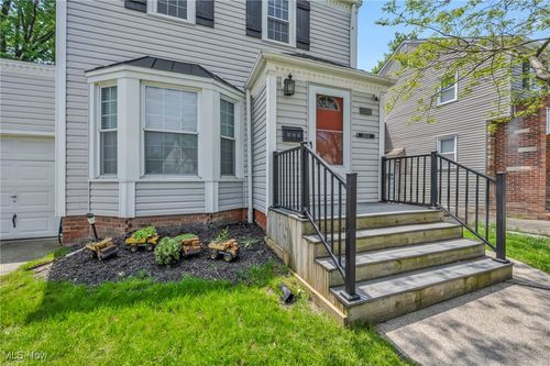 21650 Wilmore Ave, Euclid, OH, 44123-2981 | Card Image
