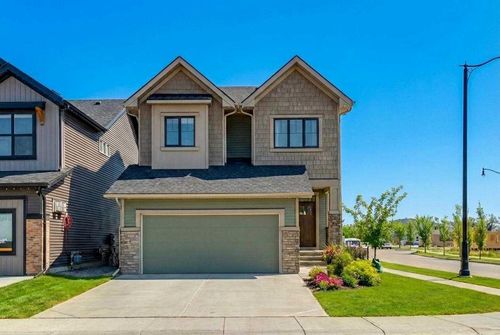 409 Montrose Green Se, High River, AB, T1V0K7 | Card Image