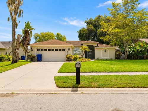 7330 Fairwood Ave, New Port Richey, FL, 34653-1936 | Card Image