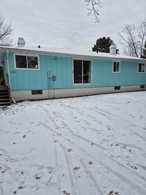 366 Abington Ct, Nekoosa, WI, 54457-9106 | Card Image