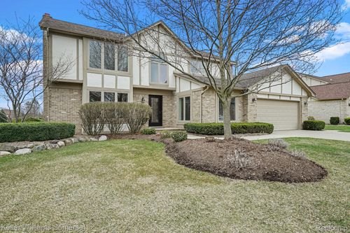1346 Arbor Creek Dr, Rochester Hills, MI, 48306-3700 | Card Image