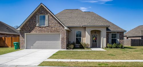355 Modesto Dr, Houma, LA, 70364-2575 | Card Image