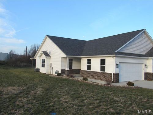 701 N Edison St, Freeburg, IL, 62243-4007 | Card Image
