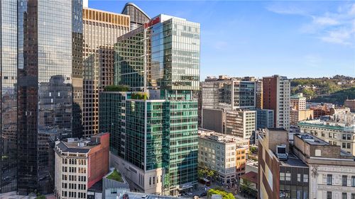 apt-22-23-550 Market St, Pittsburgh, PA, 15222-1890 | Card Image