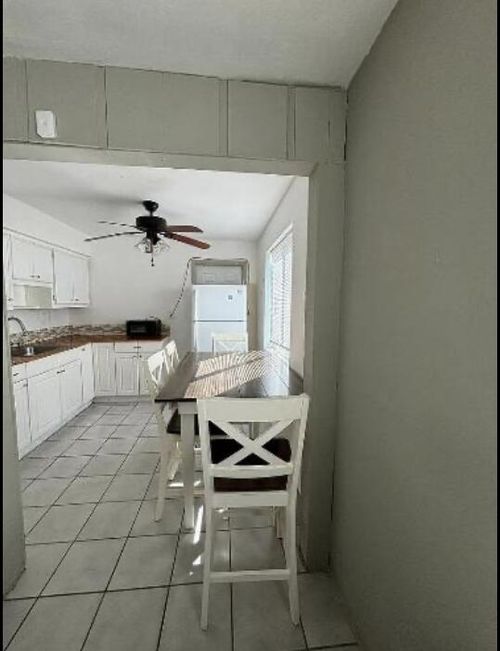 6420 Oak St, Hollywood, FL, 33024-2033 | Card Image