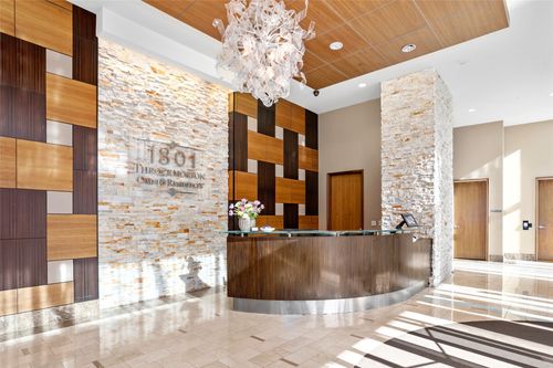 apt-2805-1301 Throckmorton St, Fort Worth, TX, 76102-6331 | Card Image