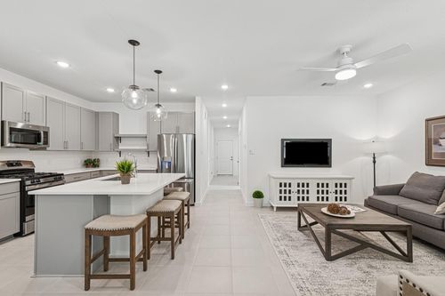 510 Monarch Trail, Huntsville, TX, 77340 | Card Image