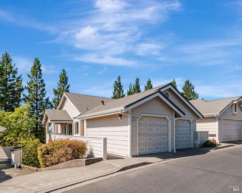 2016 Stonefield Ln, Santa Rosa, CA, 95403-0951 | Card Image