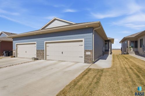 9700 W Broek Dr Drive, Sioux Falls, SD, 57106 | Card Image