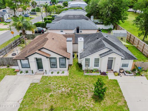 92 W 13th St, Atlantic Beach, FL, 32233-3418 | Card Image