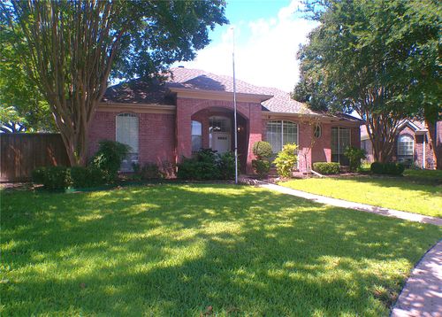 8102 Luna Dr, Rowlett, TX, 75088-7676 | Card Image