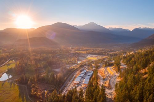 7672 Cerulean Dr, Pemberton, BC, V0N2L3 | Card Image