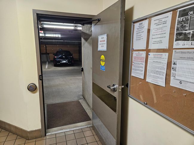 Garage spot convenient to the elevator lobby! | Image 27