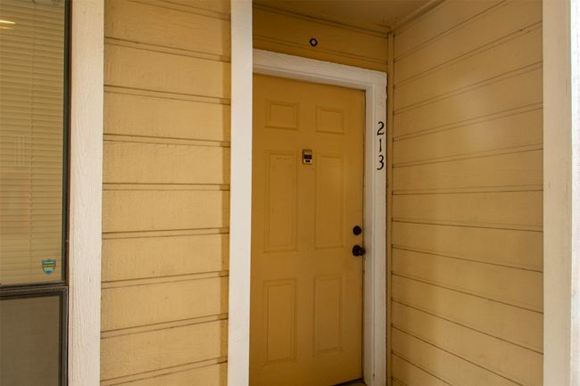 APT-213 - 1505 E Interstate 30, Condo with 1 bedrooms, 1 bathrooms and null parking in Garland TX | Image 4