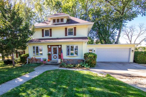 300 Birchcrest Road, Horicon, WI, 53032 | Card Image