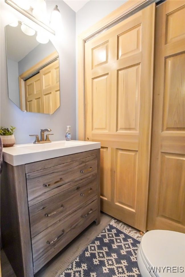 12836 Iola Dr, House other with 3 bedrooms, 2 bathrooms and null parking in Irving NY | Image 33