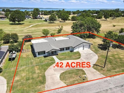 236 Half Moon Way, Runaway Bay, TX, 76426-9772 | Card Image