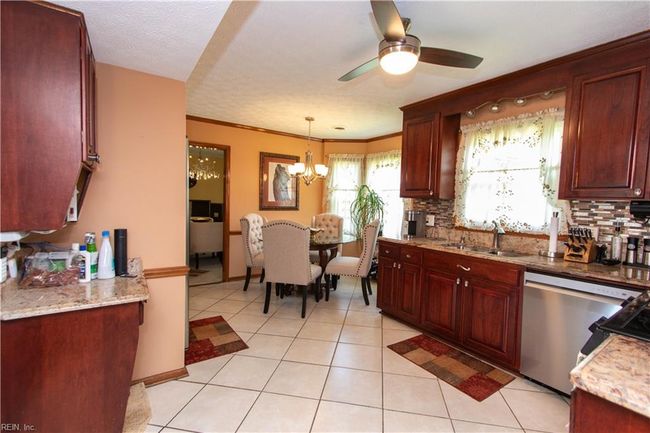 10 Steeplechase Loop, House other with 3 bedrooms, 3 bathrooms and null parking in Hampton VA | Image 9