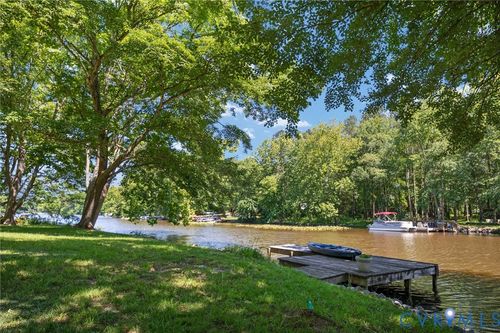 448 Lake Caroline Dr, Ruther Glen, VA, 22546-5032 | Card Image